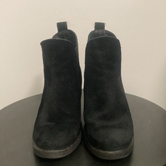 Artica Ankle Boots - Picture 2 of 6